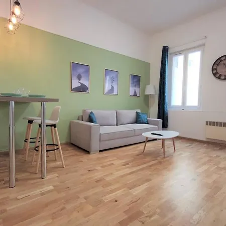 Joli T2 Proche Vieux-port, Terrasses Du Port Et Metro Joliette * Марсель